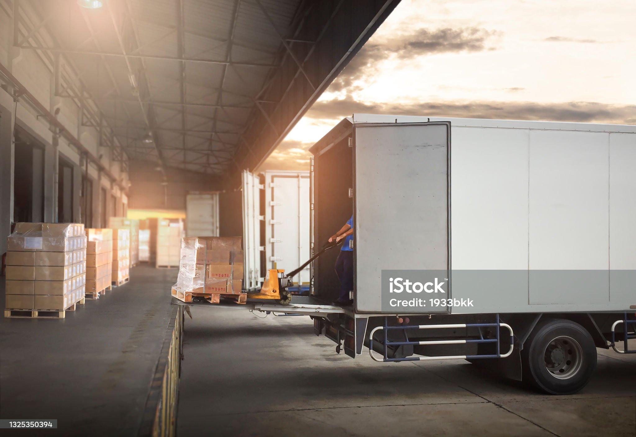 istockphoto 1325350394-2048x2048